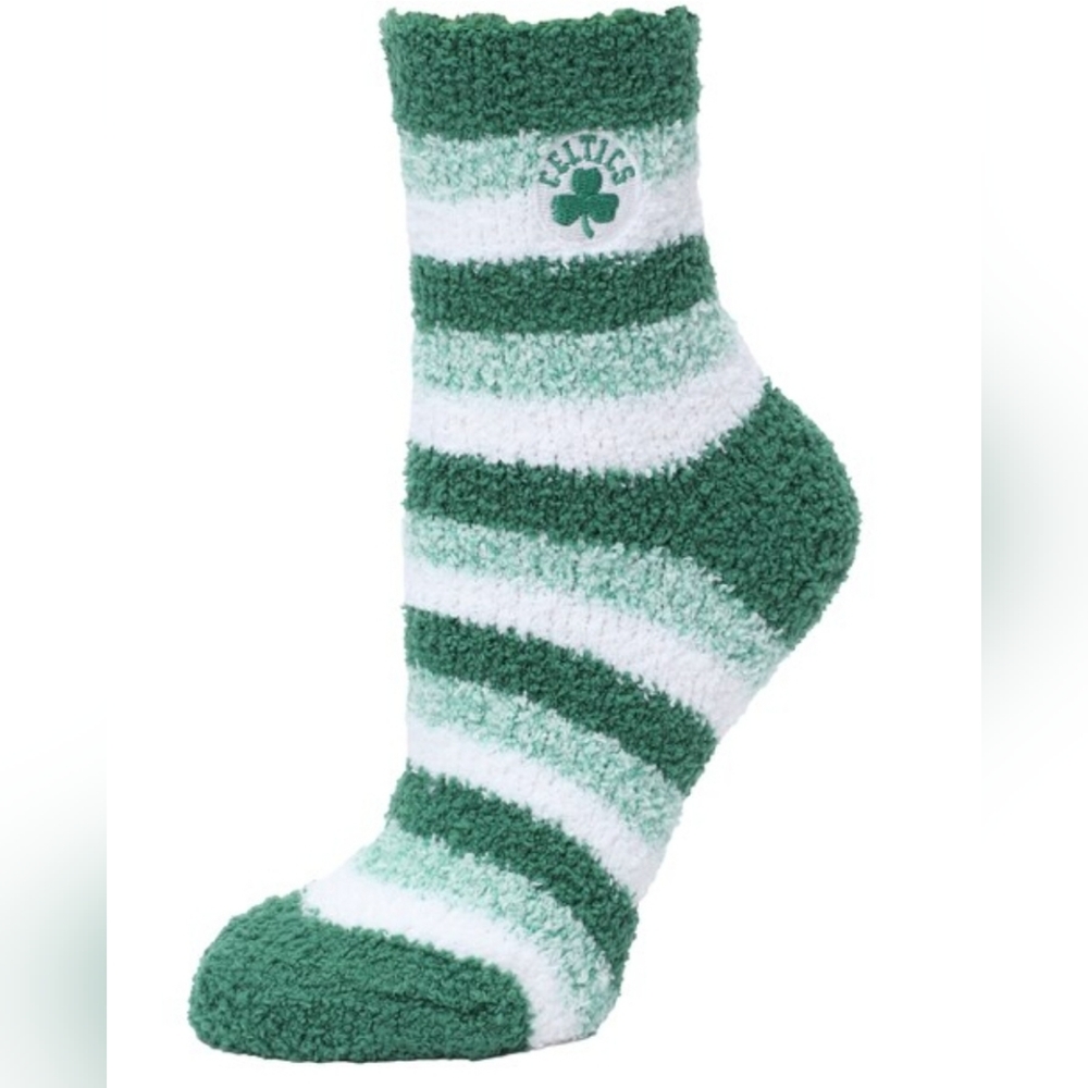Boston Celtics Women's Fuzzy Socks Shoe Size 3-8